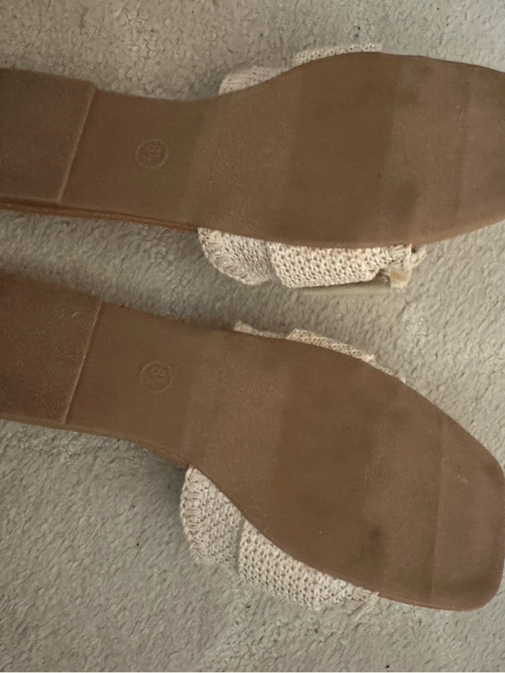 Target Universal Thread Sandals - Picture 2 of 2